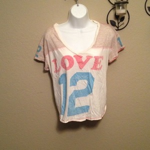 Derek Heart Love Crop Tee is being swapped online for free