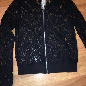 Crochet lace zip up is being swapped online for free