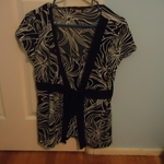 Black and White Top M is being swapped online for free
