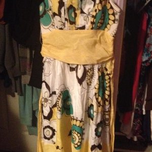 Floral Dress is being swapped online for free