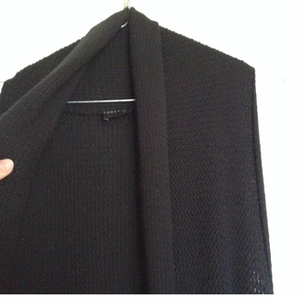 Italian stylist woollen cardigan is being swapped online for free