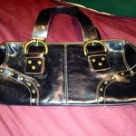 Awesome Leather Hillard & Hanson Purse is being swapped online for free