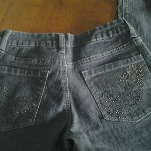 New Jeans  is being swapped online for free