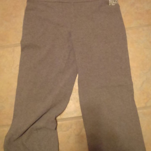 EVERLAST WORKOUT PANTS is being swapped online for free