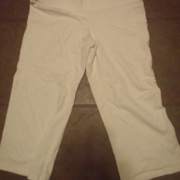 OLD NAVY COMFY CLOTHES  is being swapped online for free