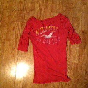 Pink Hollister Half-Sleeve Shirt is being swapped online for free