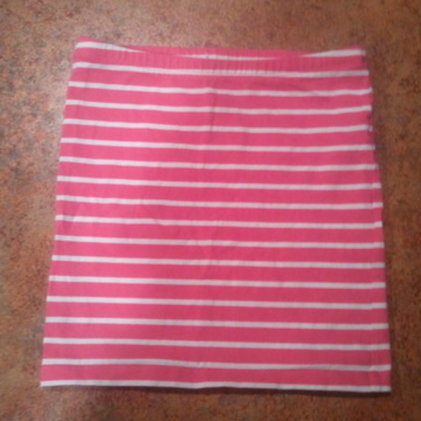 Forever 21 pink striped body con skirt is being swapped online for free