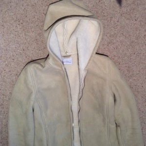 Papaya Beige Sheepskin Jacket - size 6.  is being swapped online for free