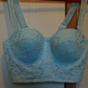 Bralett Crop Top is being swapped online for free