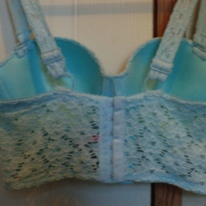 Bralett Crop Top is being swapped online for free