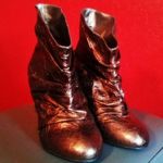 BETSEYVILLE BETSEY JOHNSON SIZE 5.5 BRONZE METALLIC ANKLE SLOUCH BOOTS RV$115 is being swapped online for free