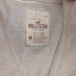 hollister long sleeve shirt is being swapped online for free