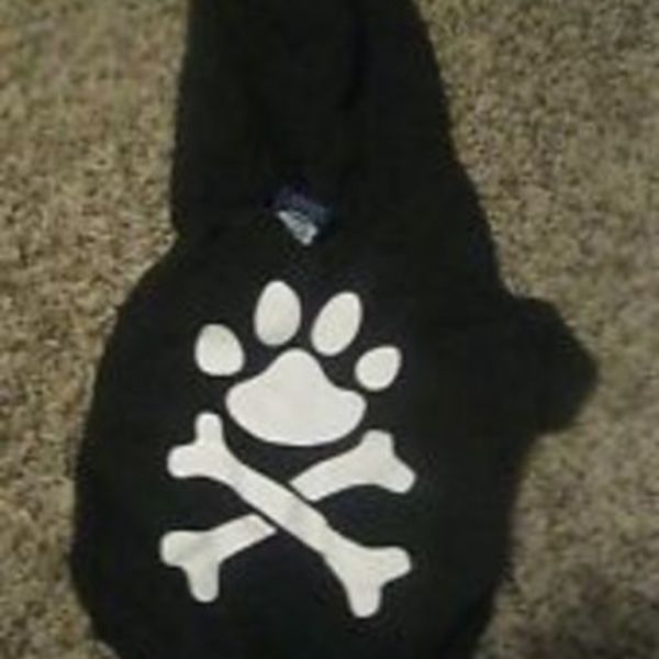 NWT Old Navy XS Paw and Crossbones Doggie Hoodie is being swapped online for free