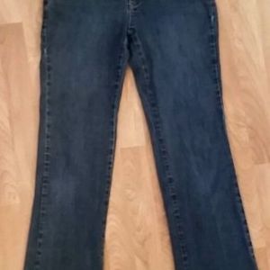 Michael By Michael Kors sz 4 Jeans is being swapped online for free