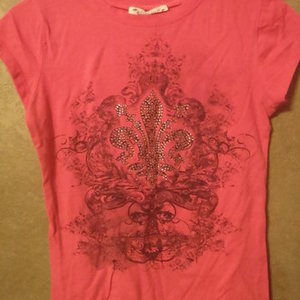 BLING SIZE MED SHIRT is being swapped online for free