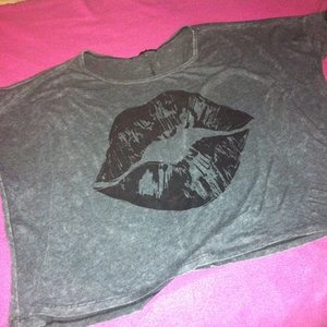 Oversized Lips T *ON HOLD is being swapped online for free