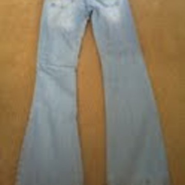 Charlotte rouse refuge jeans is being swapped online for free