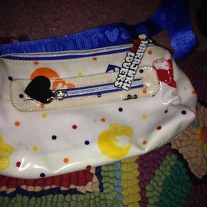 Small harajuku lovers bag is being swapped online for free