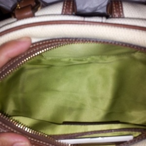 COACH field bag is being swapped online for free