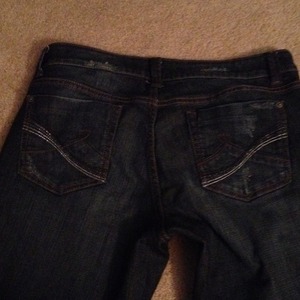 D.K.N.Y Jeans 12 is being swapped online for free