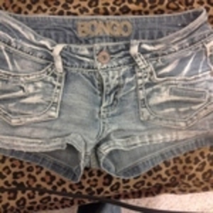 jean bongo shorts is being swapped online for free