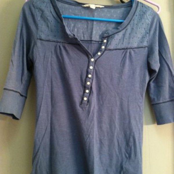 Aeropostale Blue Button Up is being swapped online for free