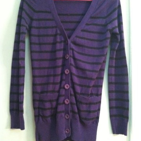 Nollie Purple Cardigan Small is being swapped online for free