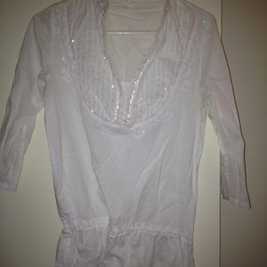 Just Jeans white tunic is being swapped online for free