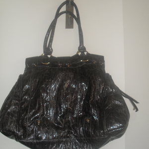 JAG Handbag is being swapped online for free