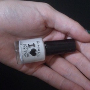 Rimmel London Nail Polish x4 is being swapped online for free