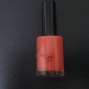 Assorted Nail Polish x3 is being swapped online for free