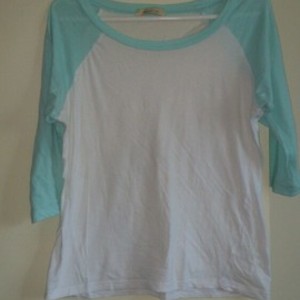 Forever 21 Two-Tone Shirt is being swapped online for free