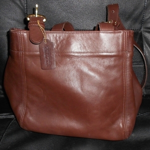 Coach Purse Authentic Vintage Leather Soho Tote Bag is being swapped online for free