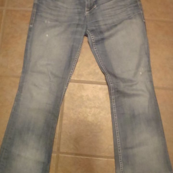 EXCELLENT AUTH. WILLIAM RAST JEANS SIZE 31 is being swapped online for free