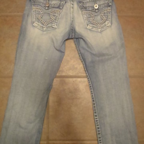 BIG STAR RIKKI LOW RISE CAPRI'S SIZE 30 is being swapped online for free