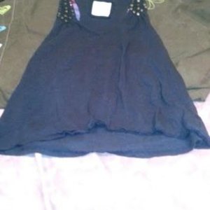 Studded American Eagle Tank is being swapped online for free