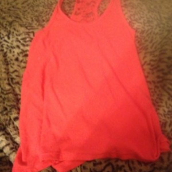 XS Flowy Salmon Racerback w/ Lace is being swapped online for free