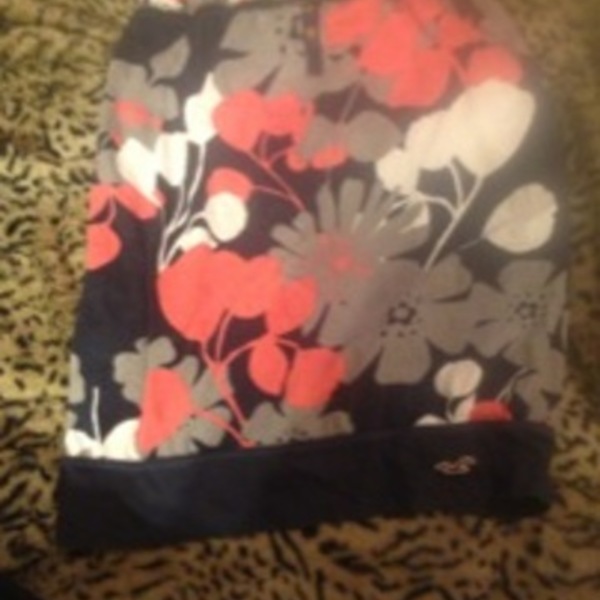 Hollister Tubetop is being swapped online for free