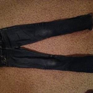 Hollister Jeans is being swapped online for free