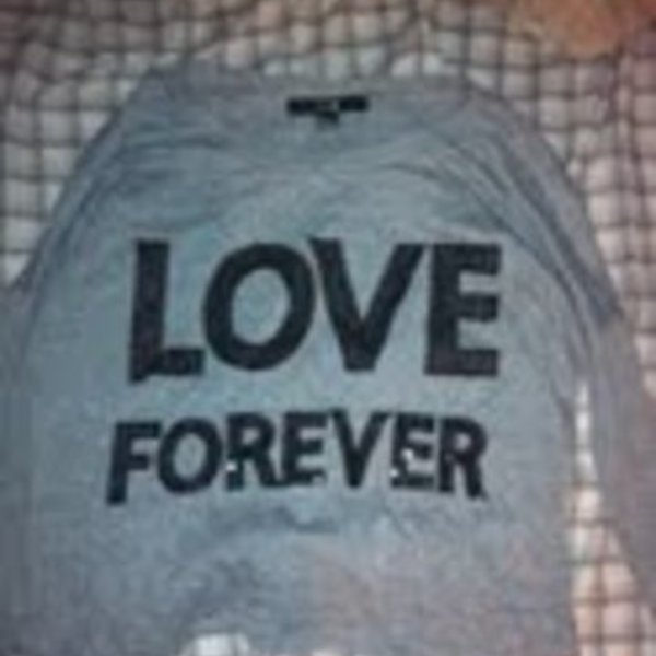Forever 21 "Love forever" crop is being swapped online for free