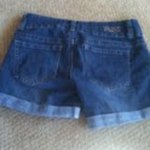 Bubblegum shorts is being swapped online for free