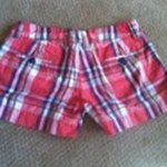Chor red plaid shorts is being swapped online for free
