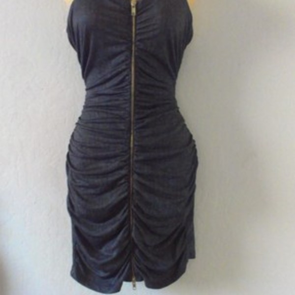 zip front dress s is being swapped online for free