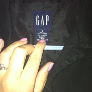 Gap Blazer is being swapped online for free