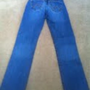 Q-BABY Wranglers is being swapped online for free