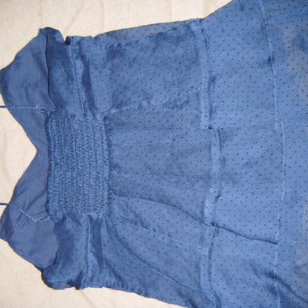 American Eagle Navy Top is being swapped online for free