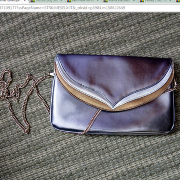 Silver Envelope Clutch is being swapped online for free