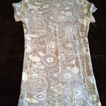 Blue flower top is being swapped online for free