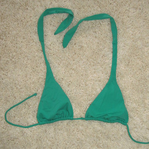 Victoria's Secret bikini top is being swapped online for free