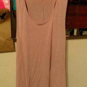 large loose fit tank top is being swapped online for free